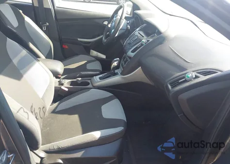 2012 Ford Focus Se z USA, uszkodzony, nr VIN 1FAHP3F27CL408433